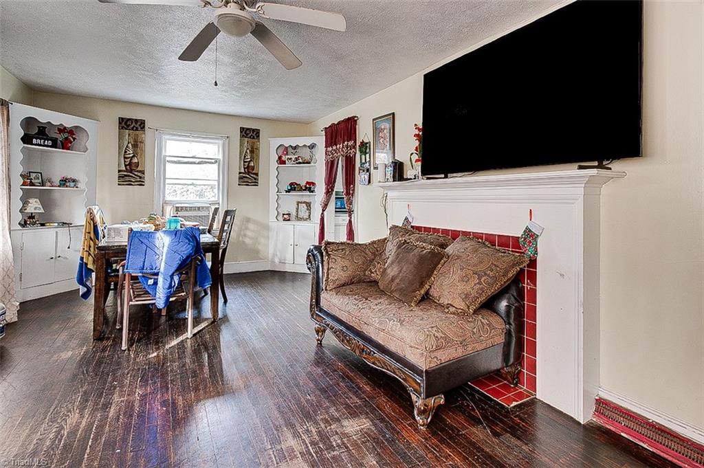 property viewer photo 3