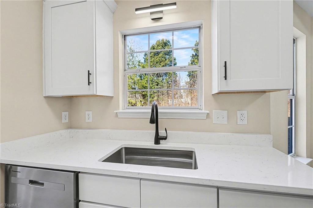 property viewer photo 12