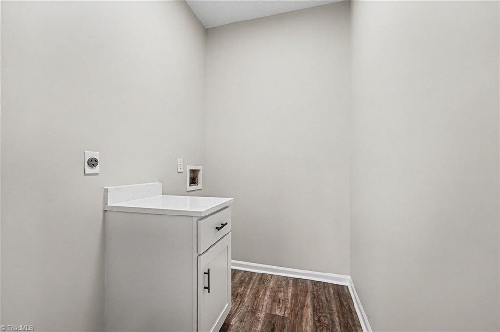 property viewer photo 16