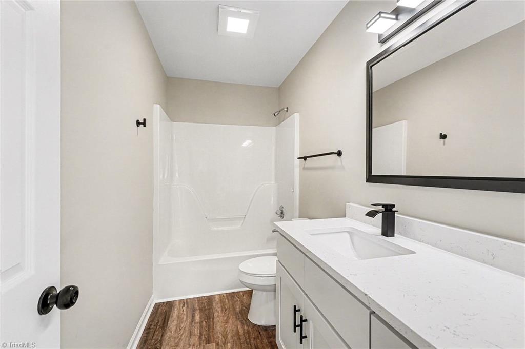 property viewer photo 20