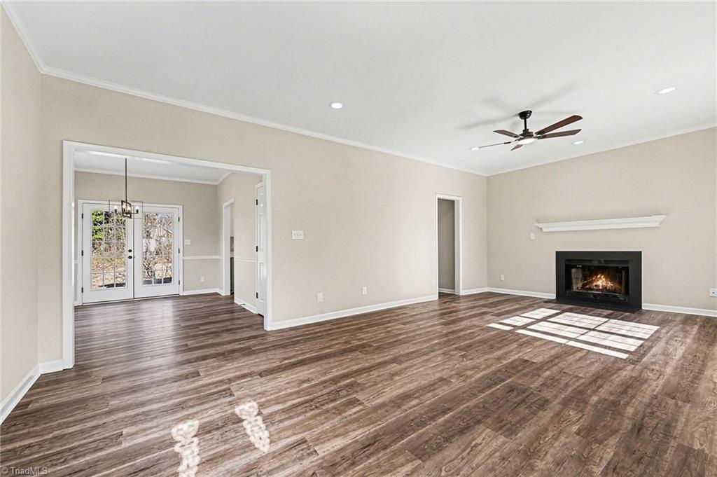 property viewer photo 7