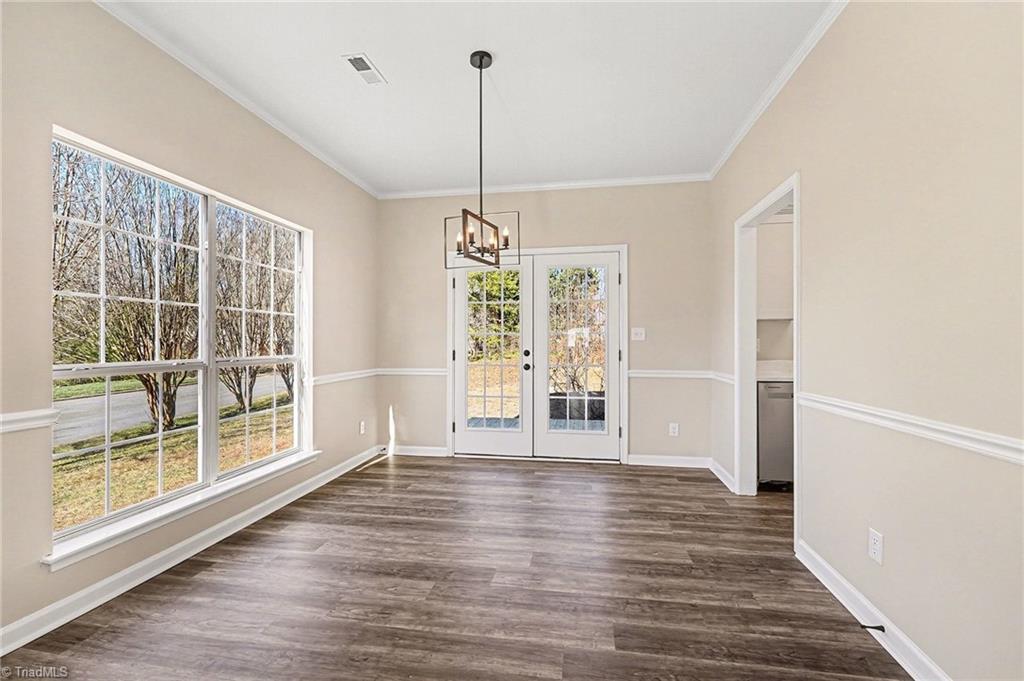 property viewer photo 9