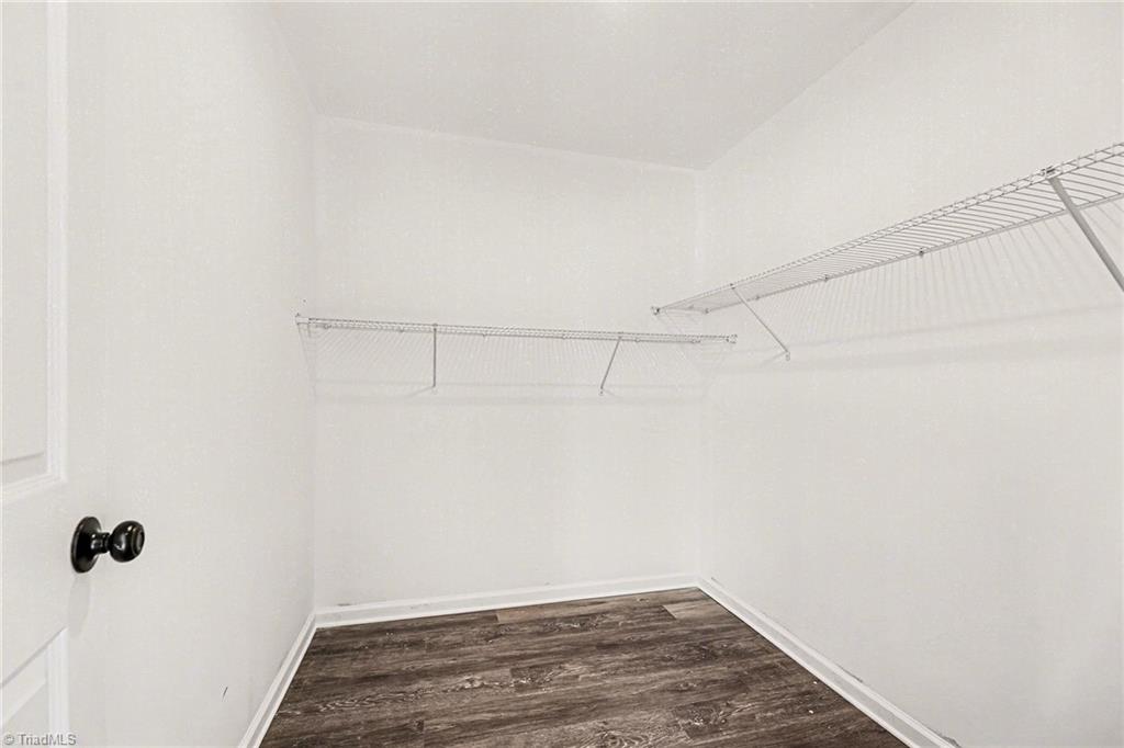 property viewer photo 11