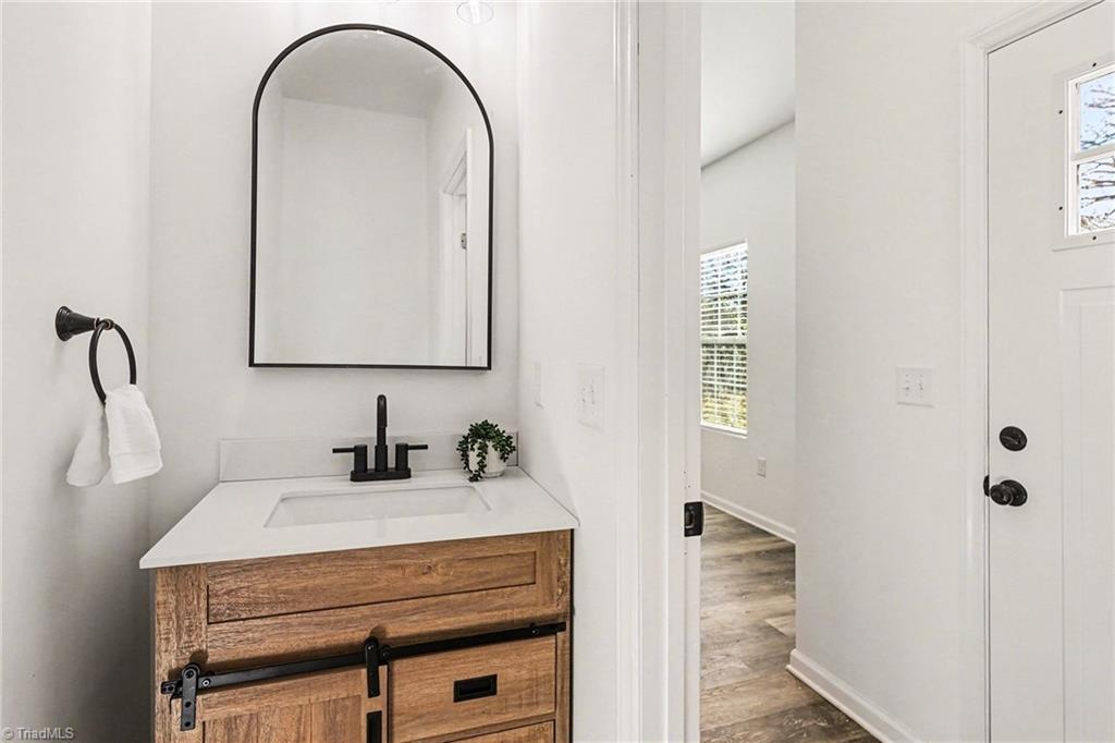 property viewer photo 6