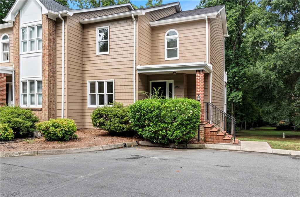 main property photo 0