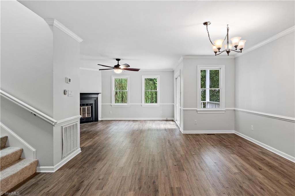 property viewer photo 12