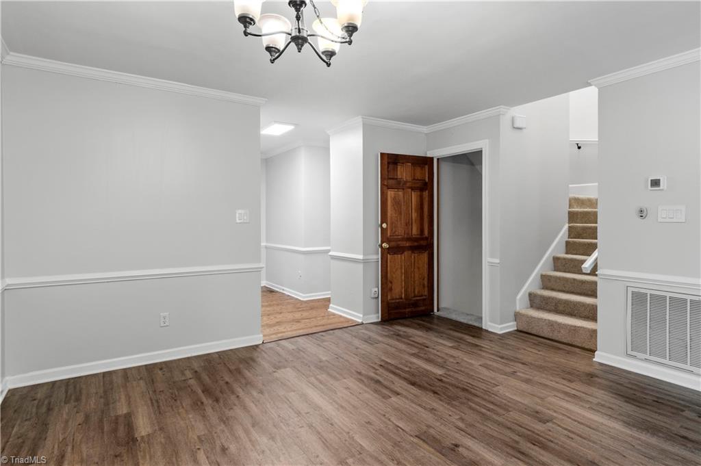 property viewer photo 17