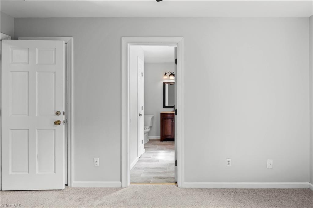 property viewer photo 25