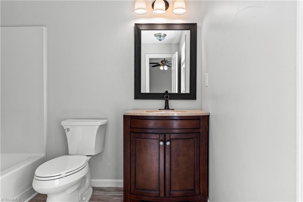 property viewer photo 26