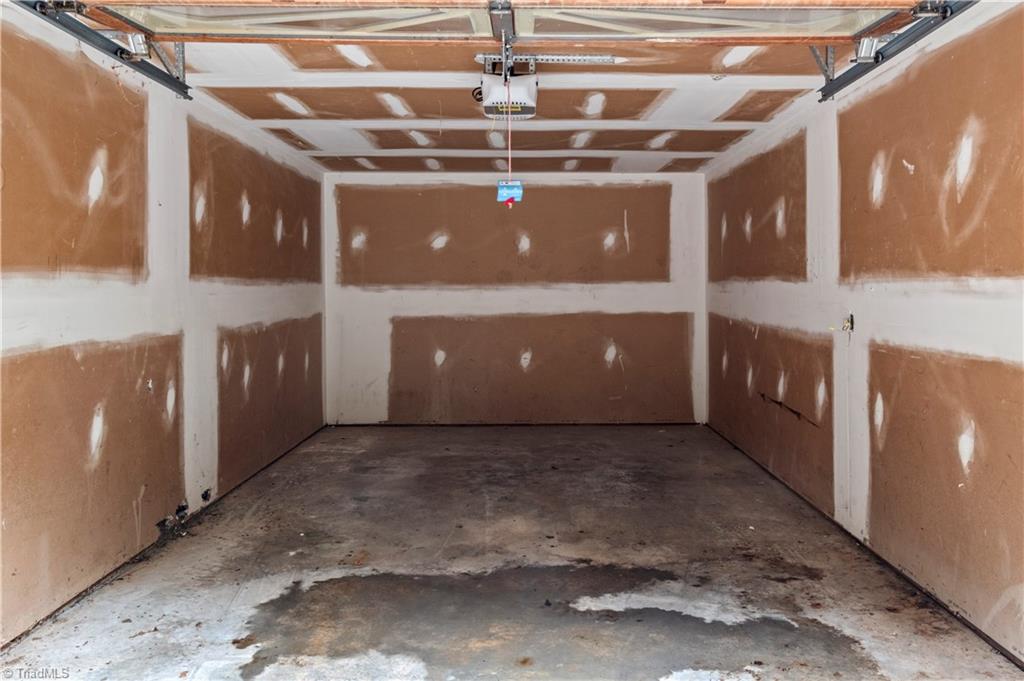 property viewer photo 35