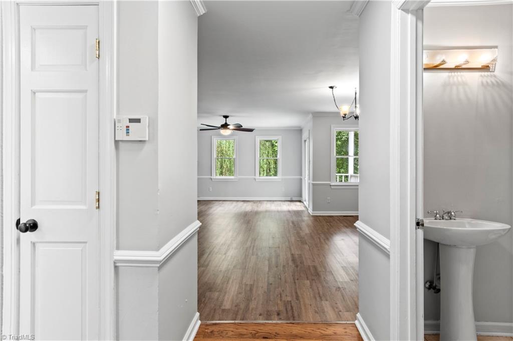 property viewer photo 5