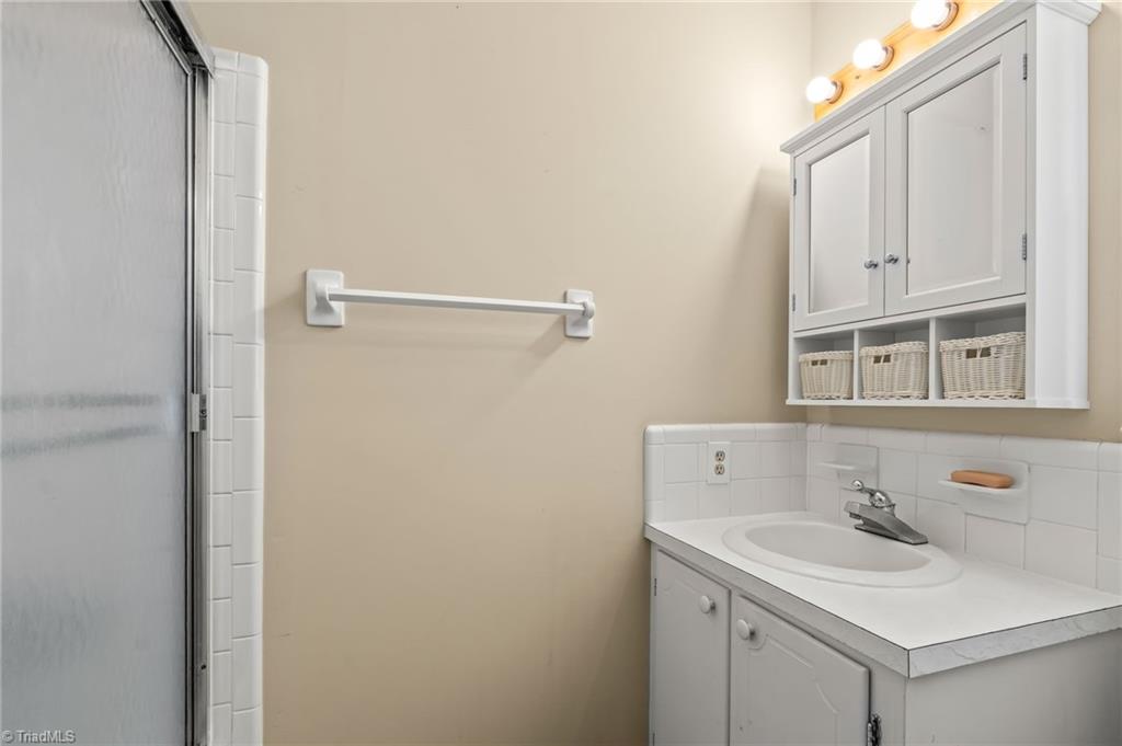 property viewer photo 15