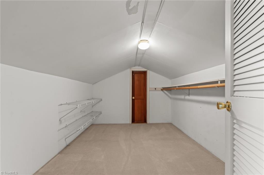 property viewer photo 16