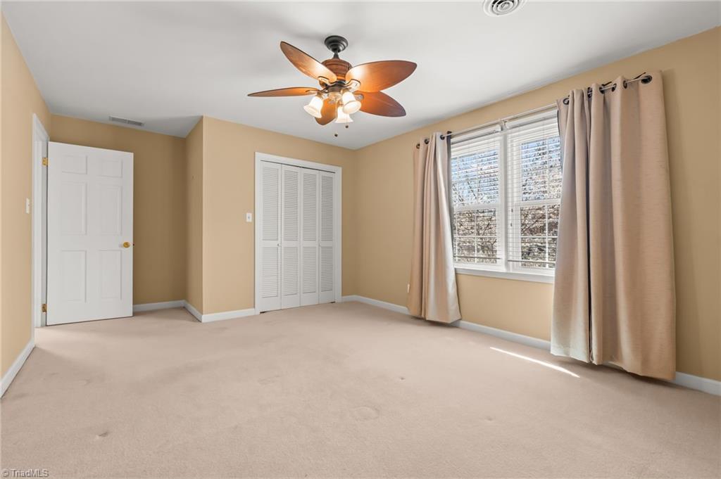 property viewer photo 17