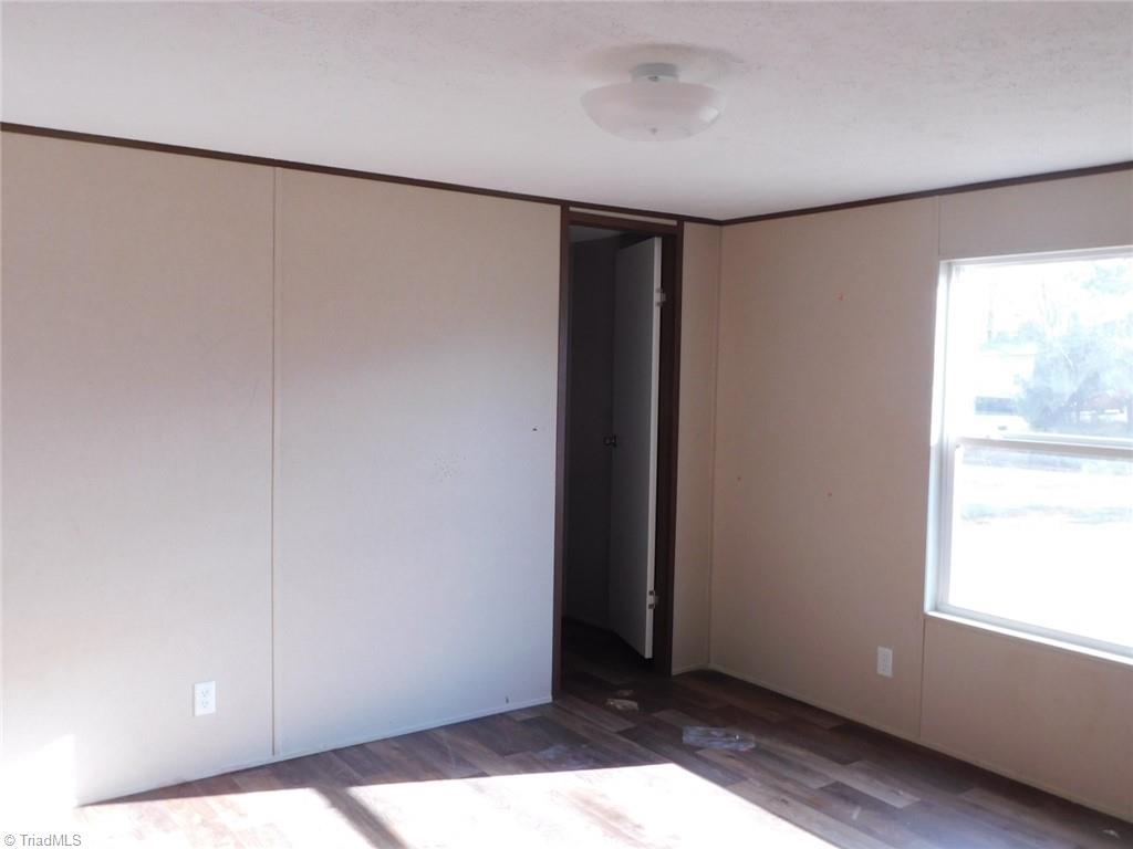 property viewer photo 12