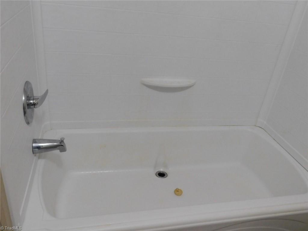 property viewer photo 15
