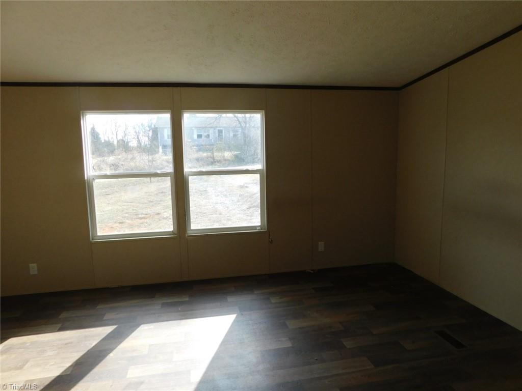 property viewer photo 6