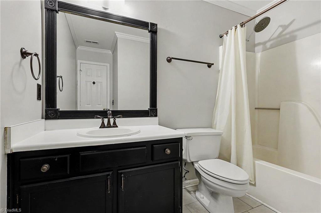 property viewer photo 11