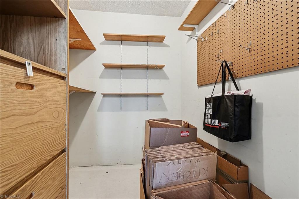 property viewer photo 12