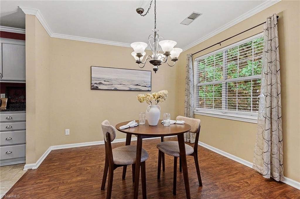 property viewer photo 2
