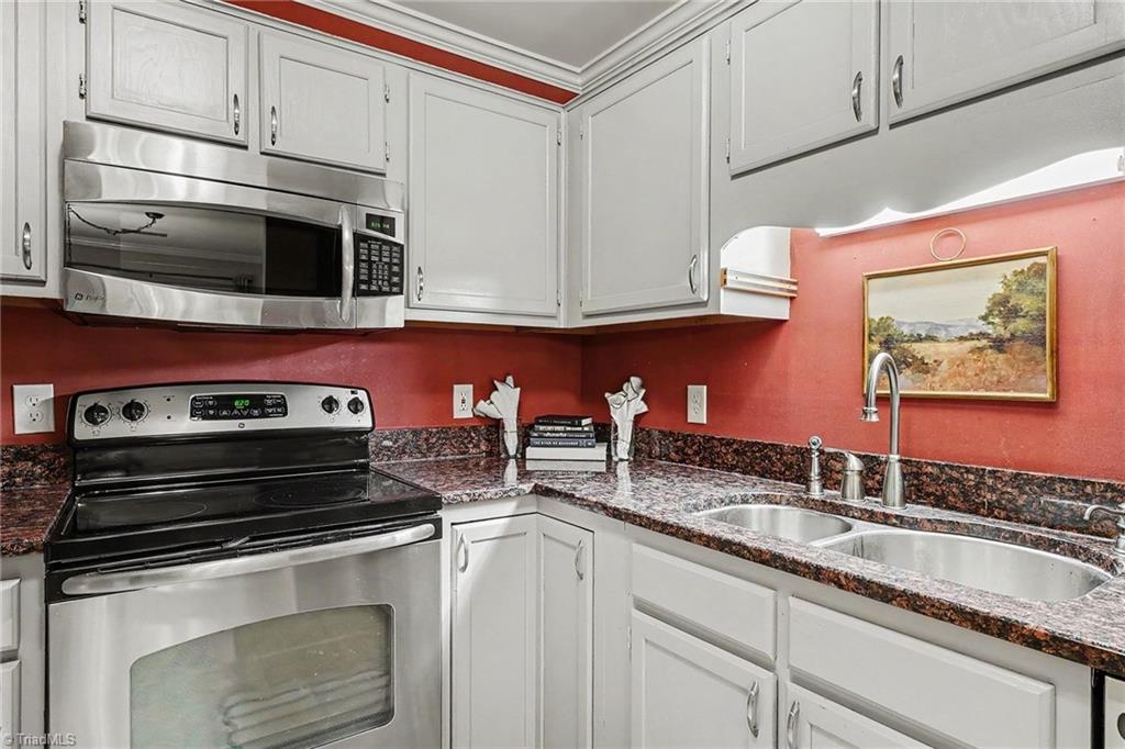 property viewer photo 6