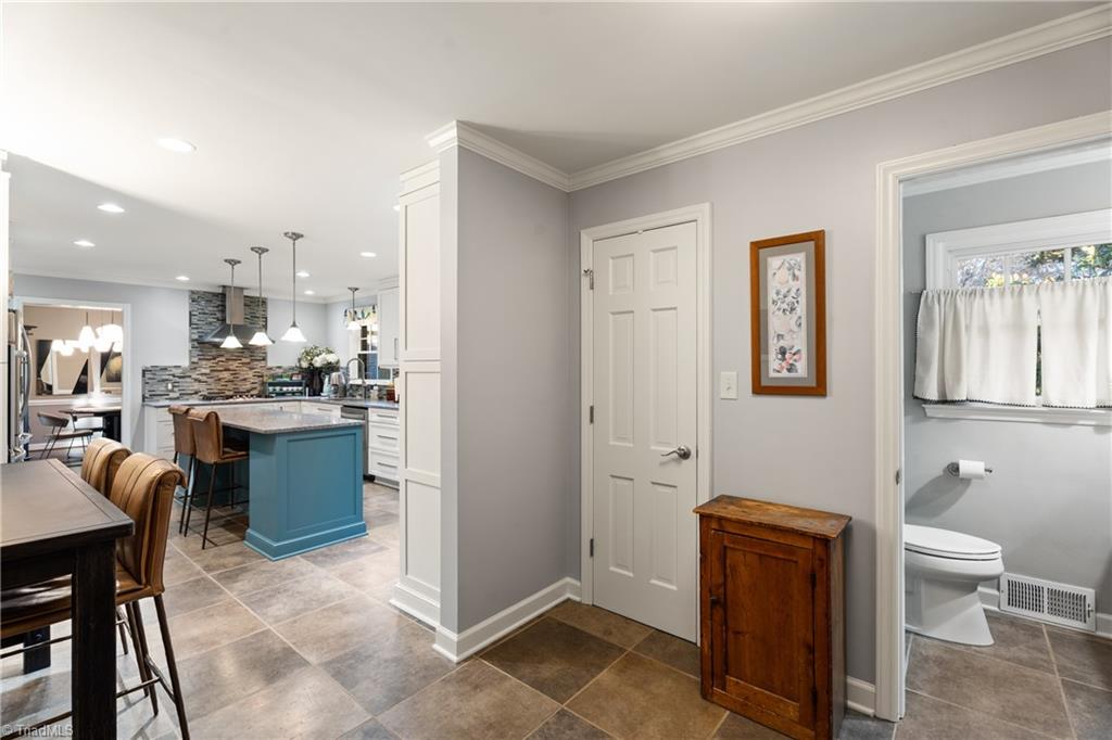 property viewer photo 18