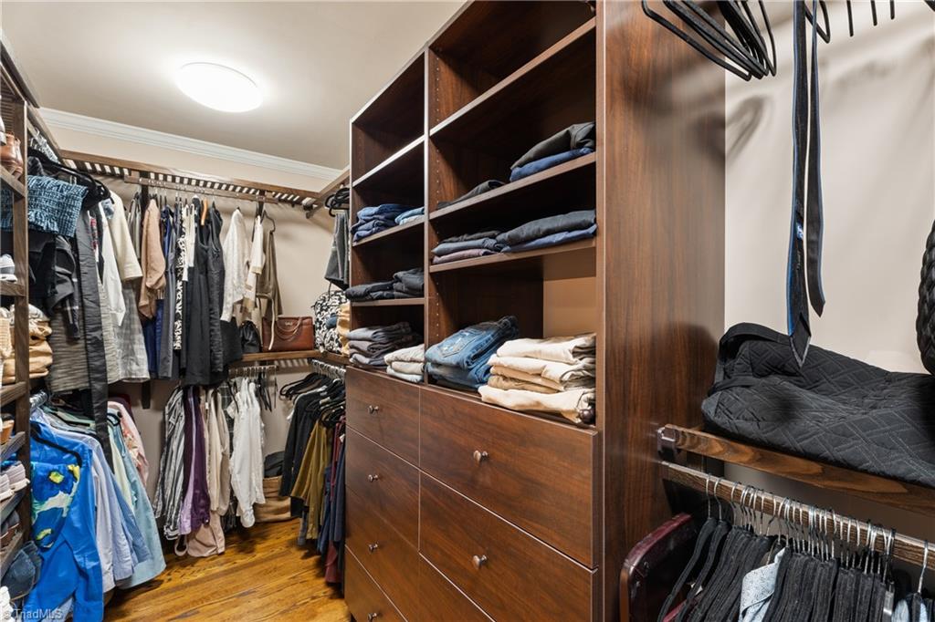 property viewer photo 24