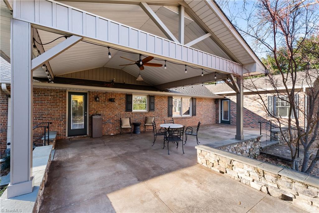 property viewer photo 38