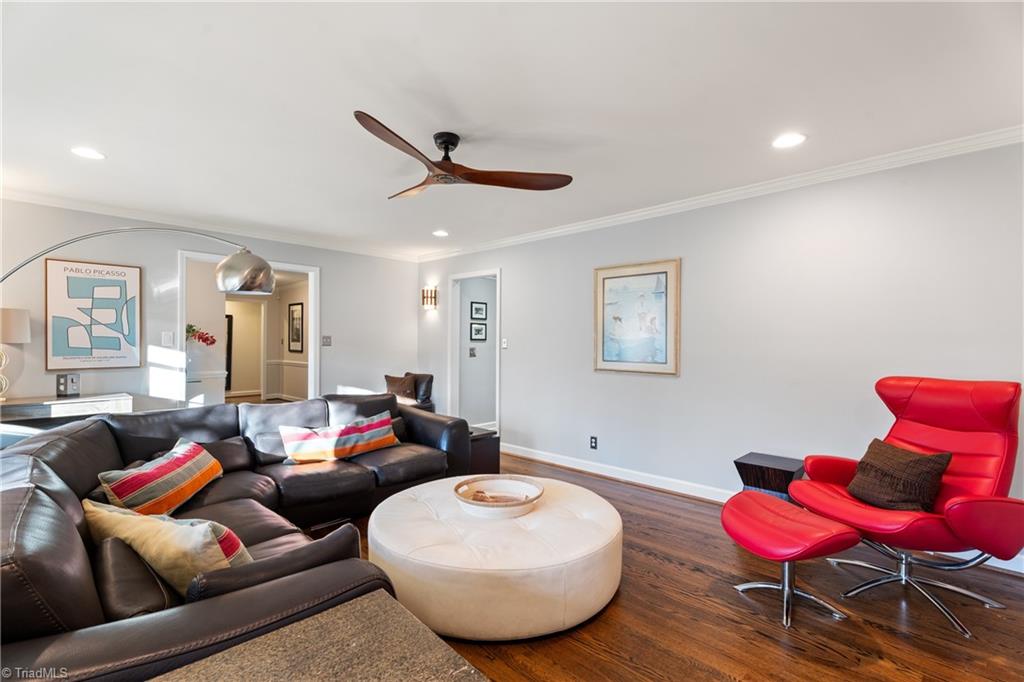 property viewer photo 7