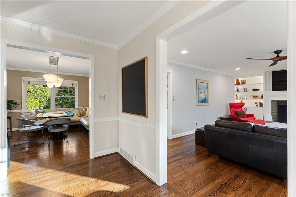 property viewer photo 8