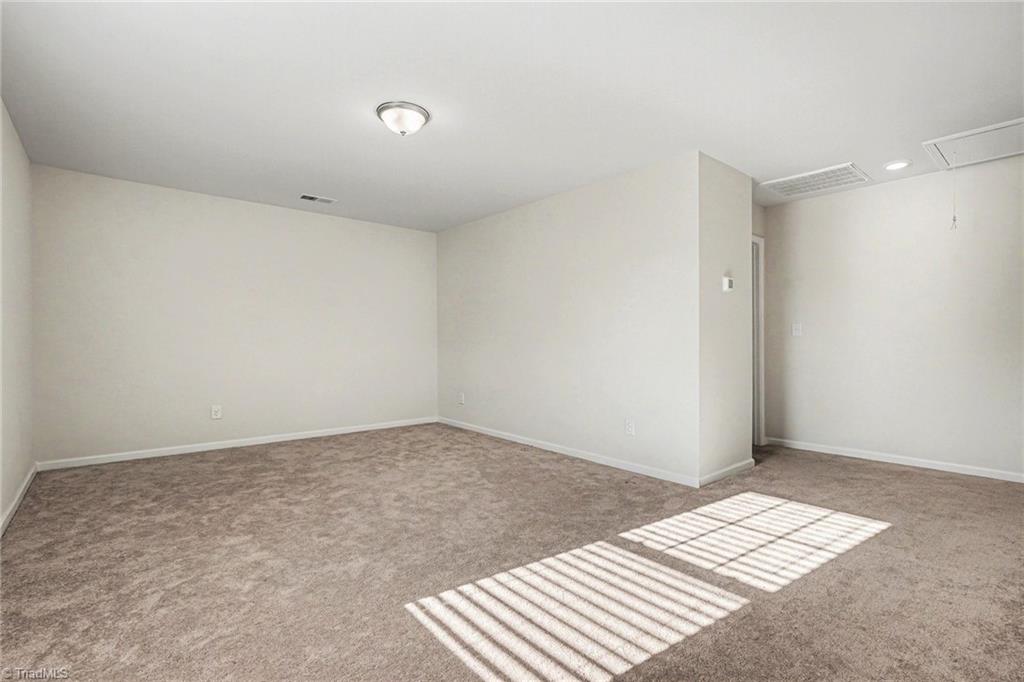 property viewer photo 15