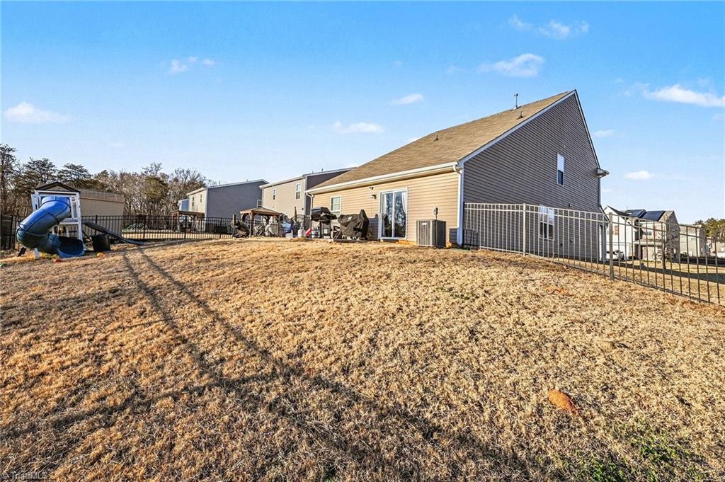 property viewer photo 22