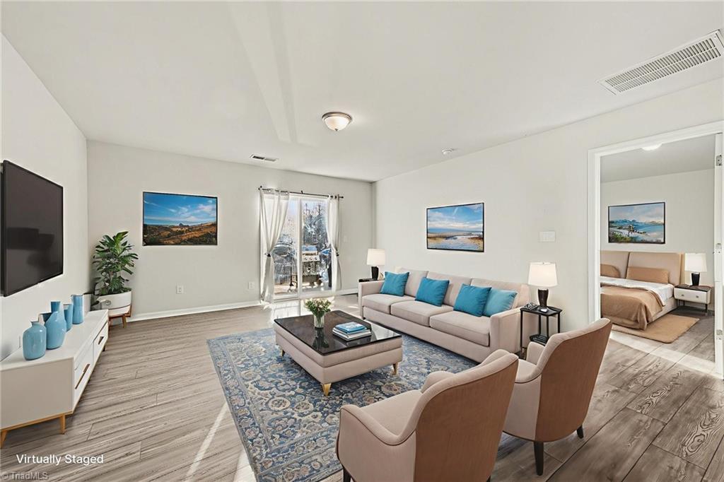 property viewer photo 7