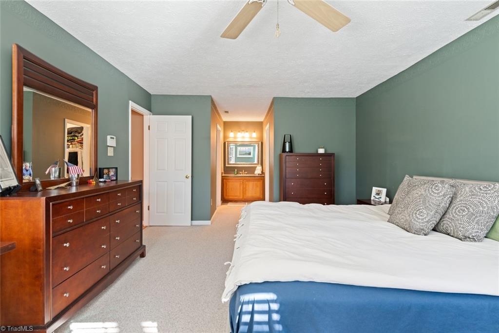 property viewer photo 19