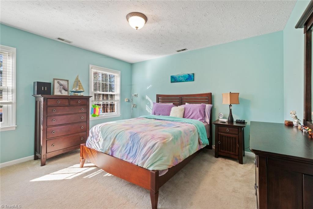 property viewer photo 24