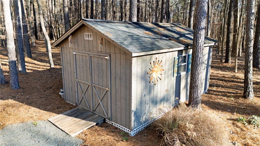 property viewer photo 35
