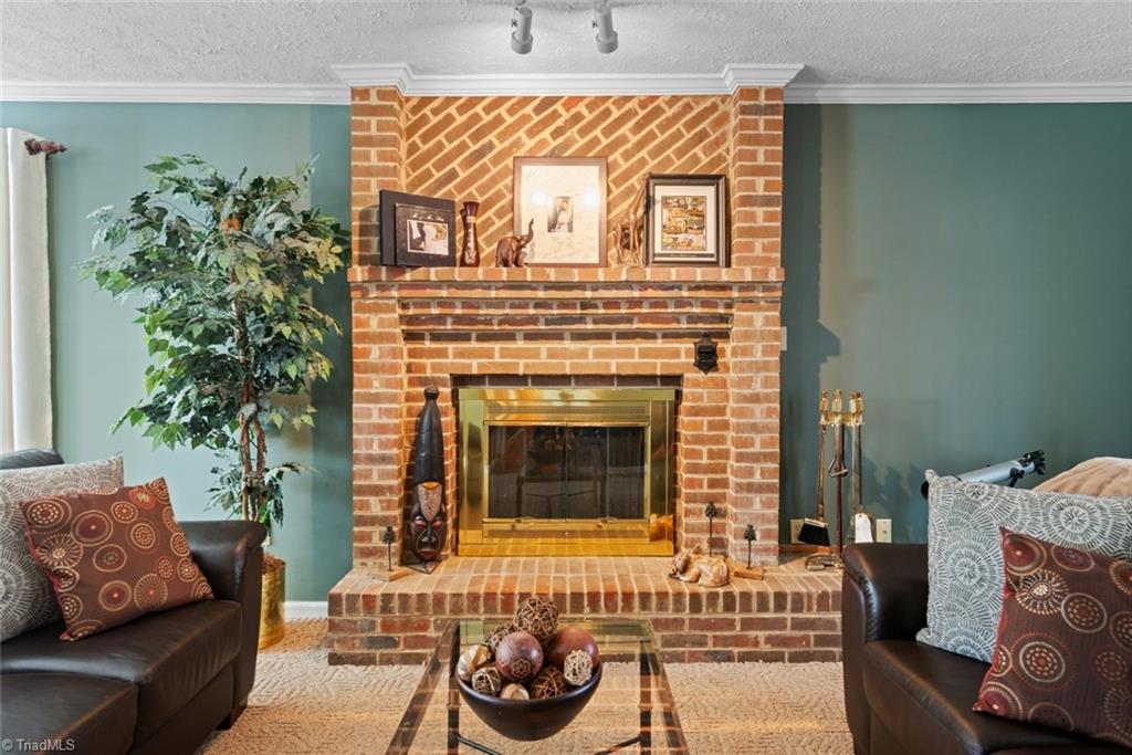 property viewer photo 5