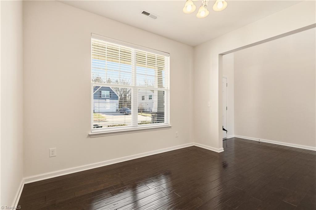 property viewer photo 10