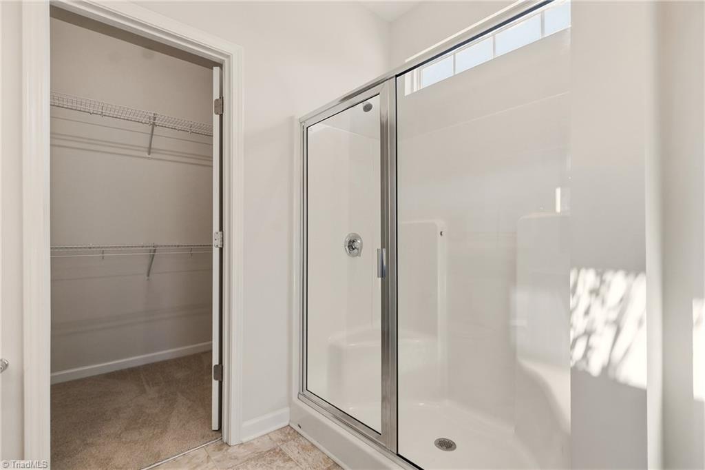 property viewer photo 15