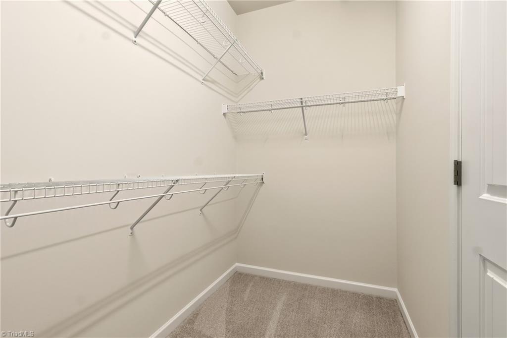 property viewer photo 16