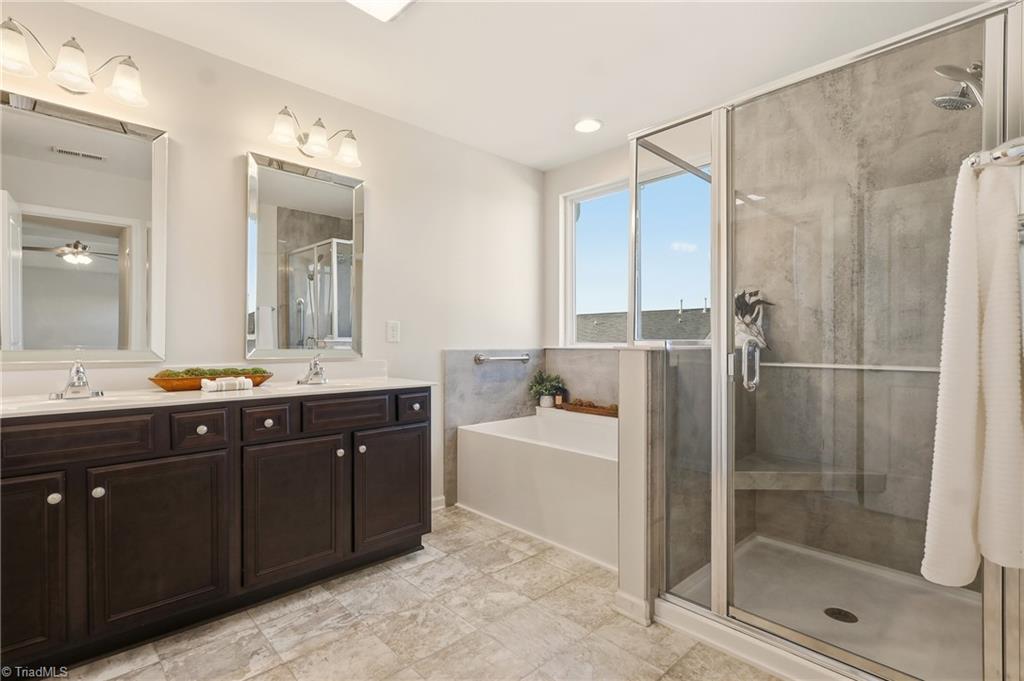 property viewer photo 23