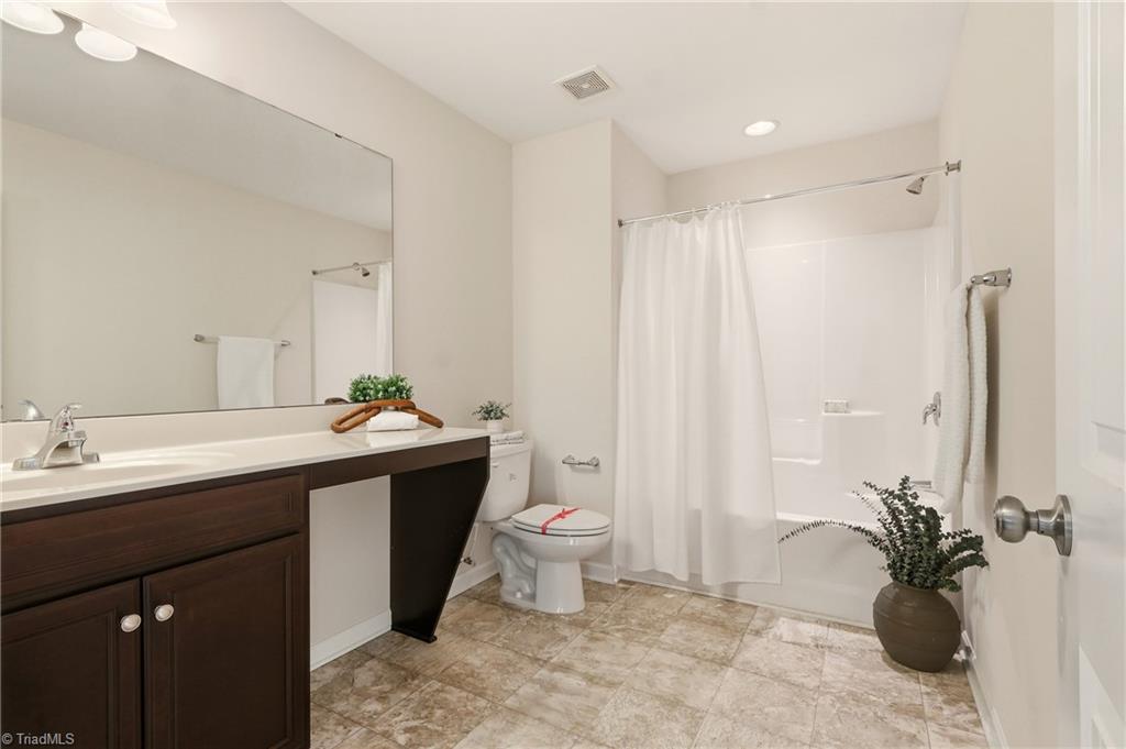 property viewer photo 29