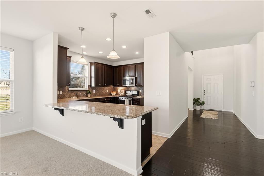 property viewer photo 3