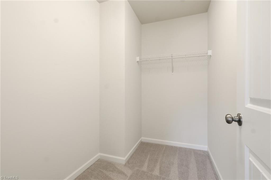 property viewer photo 31