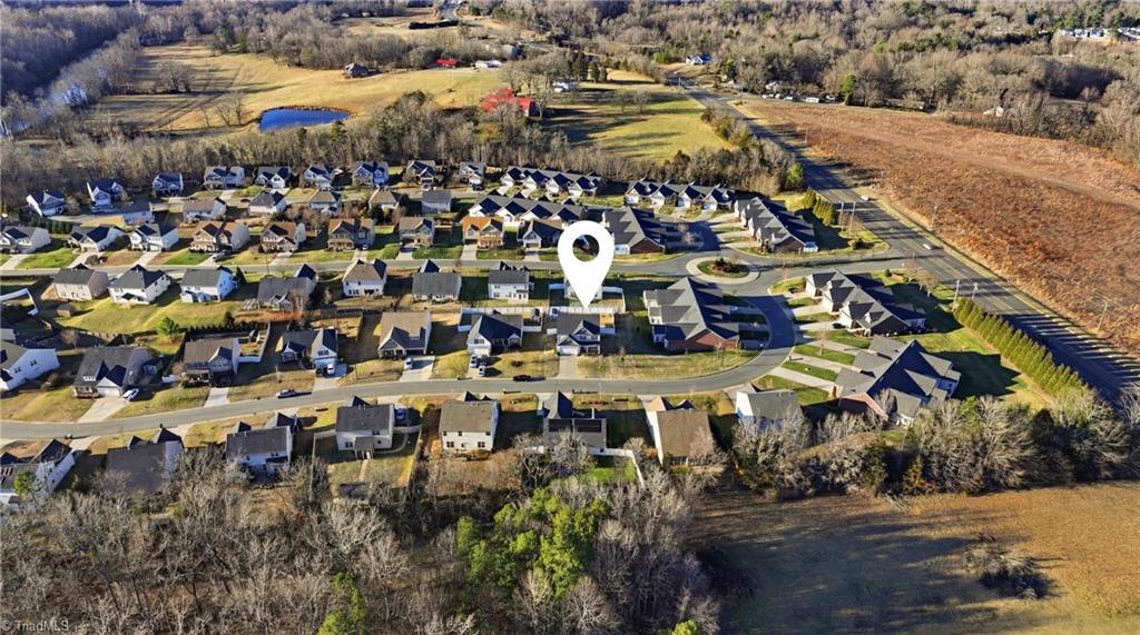 property viewer photo 36