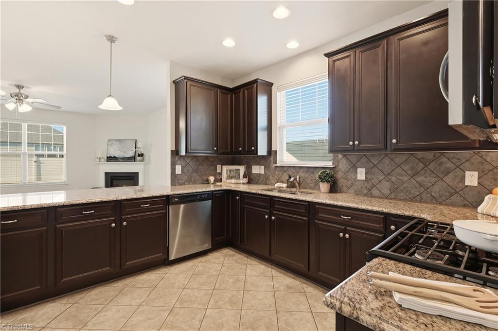 property viewer photo 4