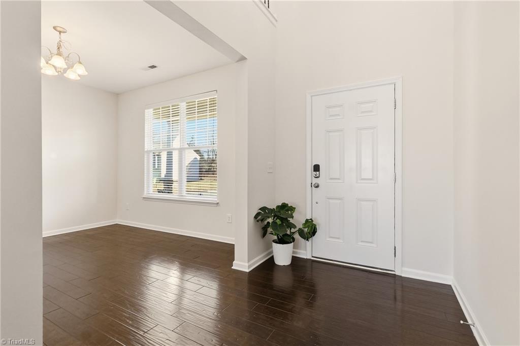 property viewer photo 8