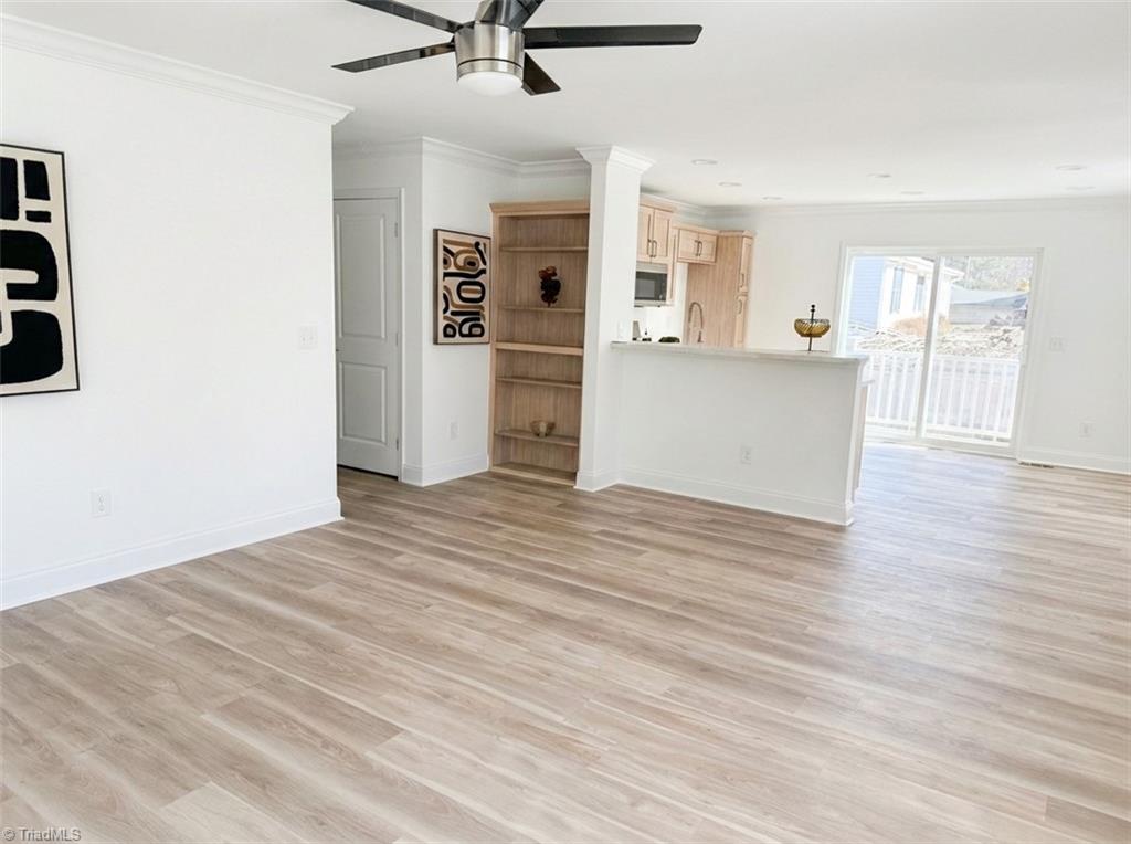 property viewer photo 5