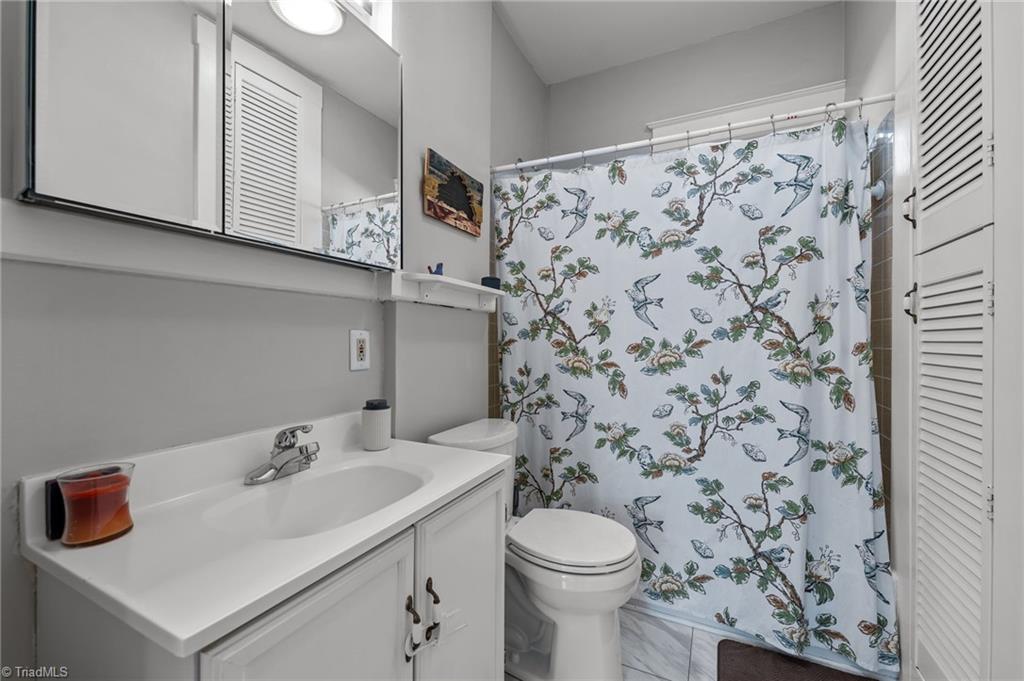property viewer photo 16