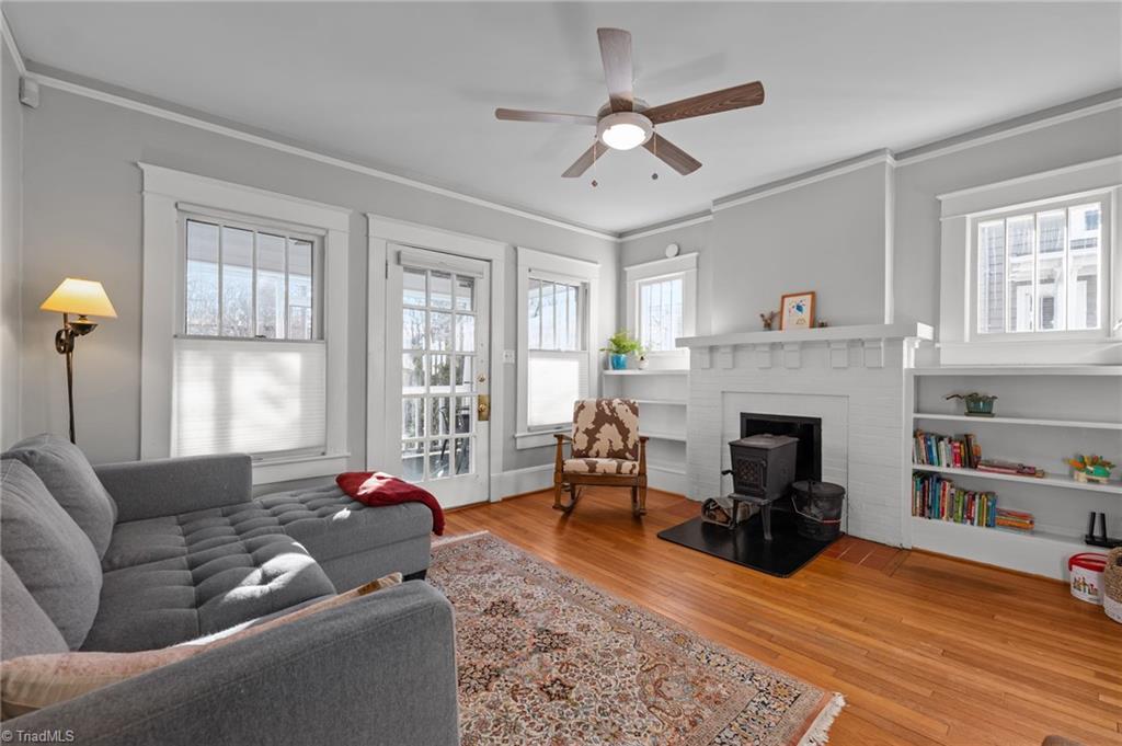 property viewer photo 3